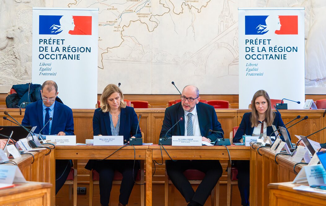 Photo du Comité régional d'orientation de l'Ademe Occitanie avec Céline Vachey et Pierre-André Durand